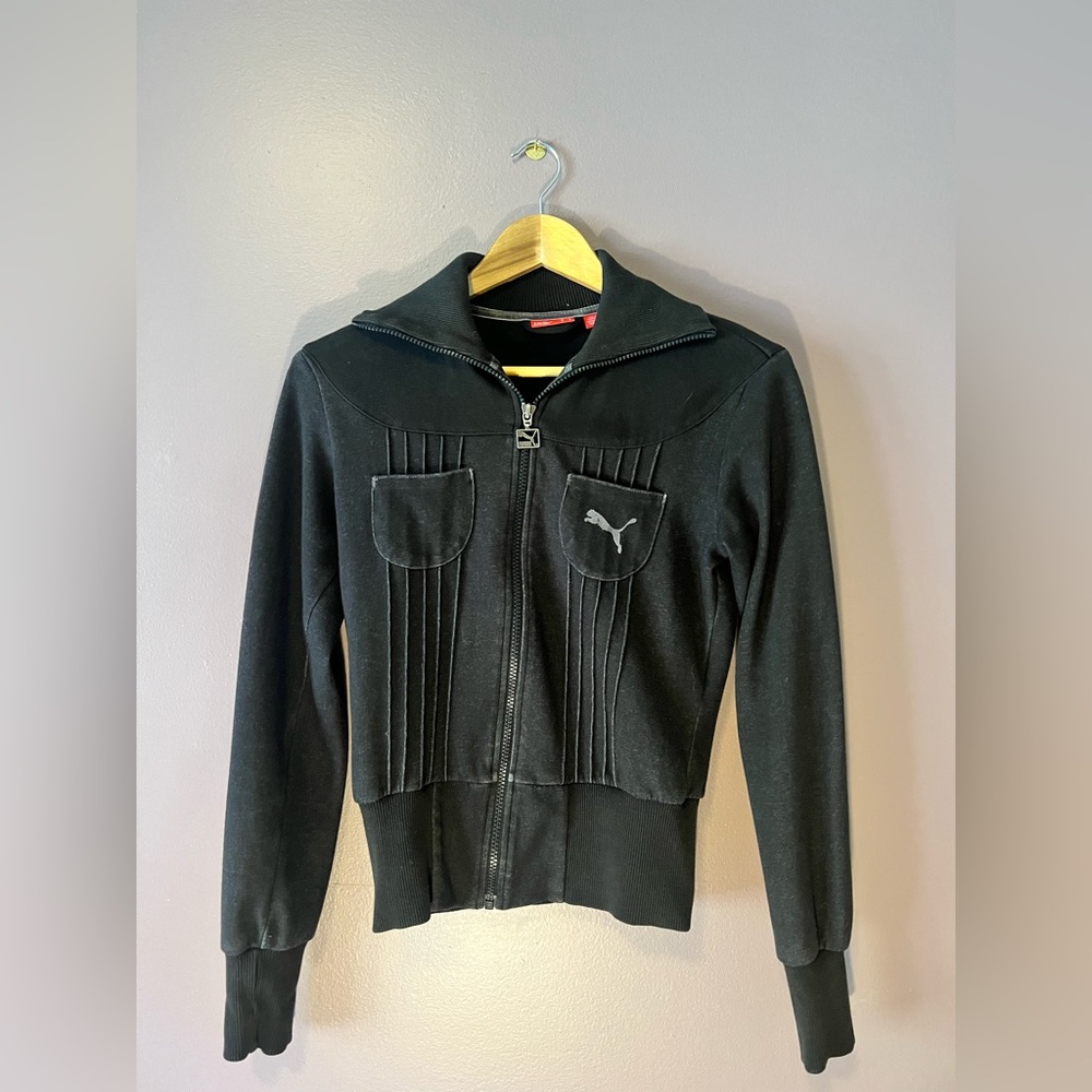 Vintage 90s/y2k black Puma cropped zip up